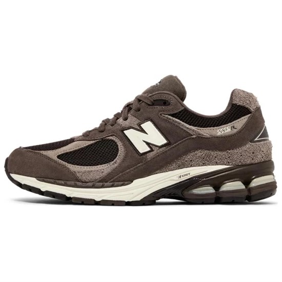 New Balance 2002R Shoe Palace Volcanic Rocks Brown M2002RGM - фото 601159