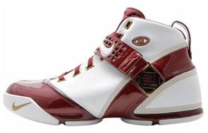 Nike LeBron 5 Christ The King Home 317253-111