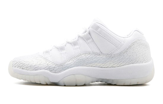 JORDAN 11 Retro Low Heiress Pure Platinum GS 897331-100 - фото 566912