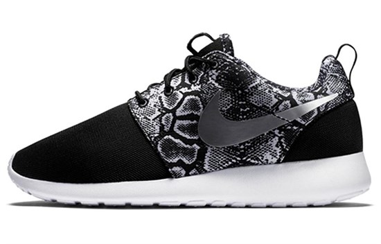 Nike Roshe Run Black Python GS 599432-003 - фото 632655