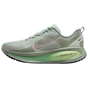 Nike Vomero 18 Light Silver Barely Volt Dusty Olive College Grey HM6803-002